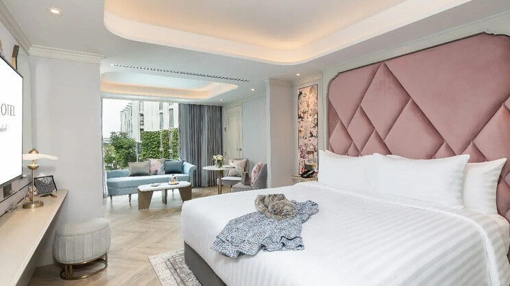 One Bedroom Riverview